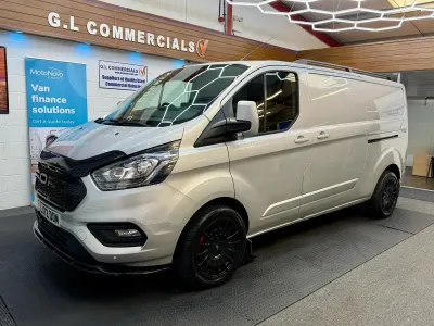 Used Ford Transit Custom Limited 130 HP (95 kW) 2023 Silver Van