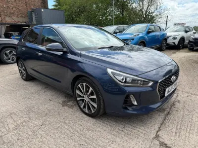 Second-hand Hyundai i30 Premium 140 CP (102 kW) 2017 Albastru Hatchback