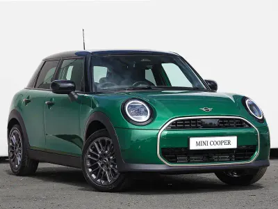 Novo Mini Cooper Exclusive 114 kW (156 HP) 2026 Verde Citadino