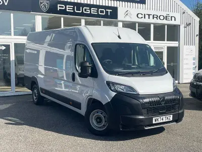 Käytetty Peugeot Boxer 2024 Valkoinen Van