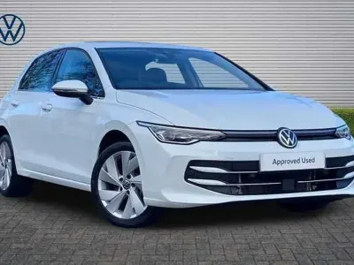 Second-hand VW Golf VIII 204 CP (150 kW) 2025