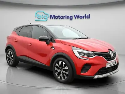 Used Renault Captur LIMITED 90 HP (66 kW) 2022 Red SUV