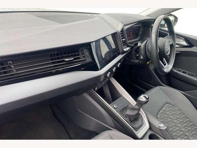 Used Audi A1 Sport 95 HP (69 kW) 2023 Glacier white SUV