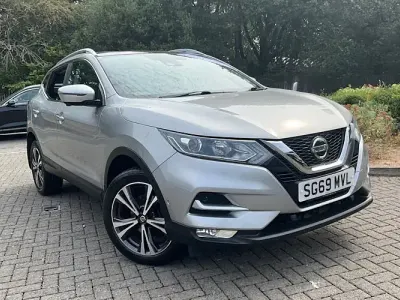Used Nissan Qashqai N-Connecta 140 HP (102 kW) 2019 Silver SUV