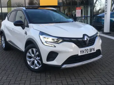 Używany Renault Captur Iconic 100 KM (73 kW) 2020 Biały SUV