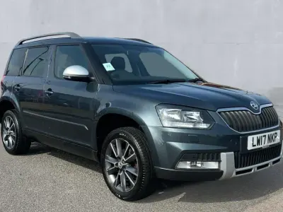 Used Skoda Yeti Outdoor SE Drive 110 HP (80 kW) 2017 Quartz grey metallic SUV