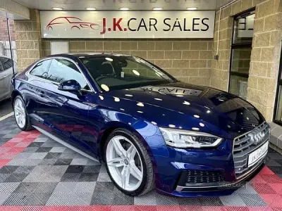 Używany Audi A5 S-Line 150 KM (110 kW) 2020 Niebieski Coupe