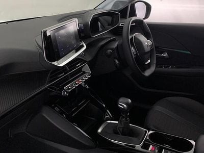 Used Peugeot 208 Allure Premium 99 HP (72 kW) 2022 Hatchback