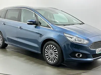 Used Ford S-MAX Titanium 150 HP (110 kW) 2019 Blue MPV