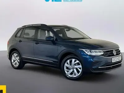 Używany VW Tiguan Life 131 KM (96 kW) 2022 Niebieski SUV