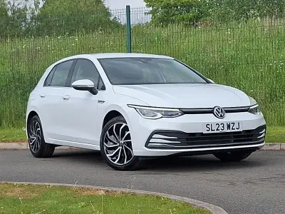 Used VW Golf VIII Style 150 HP (110 kW) 2023 White Hatchback