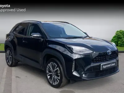 Used Toyota Yaris Hybrid 116 HP (85 kW) 2024 Eclipse black Estate
