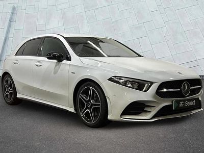 Used Mercedes A180 Executive 301 HP (221 kW) 2021 White Hatchback