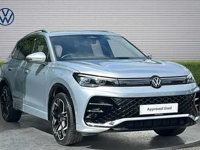 Used VW Tiguan Elegance 150 HP (110 kW) 2025 Oyster silver metallic SUV