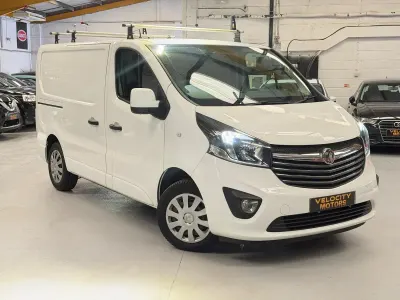 Used Vauxhall Vivaro Sportive 125 HP (91 kW) 2019 White MPV