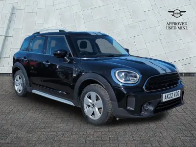 Begagnad Mini Cooper Classic 2022 Svart Halvkombi