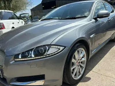 Używany Jaguar XF Premium Luxury 200 KM (147 kW) 2014 Szary Sedan/Limuzyna