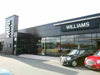 Używany Mini Cooper S Countryman Exclusive 188 KM (138 kW) 2021 Szary SUV