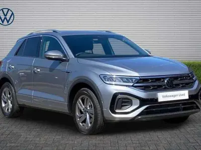 Usado VW T-Roc 150 HP (110 kW) 2025 SUV