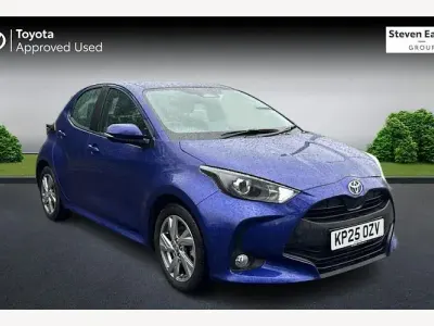 Used Toyota Yaris 116 HP (85 kW) 2025 Blue Hatchback