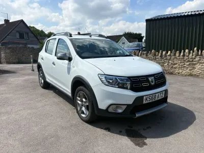 Gebraucht Dacia Sandero Essentiel 90 PS (66 kW) 2018 Weiß Kleinwagen