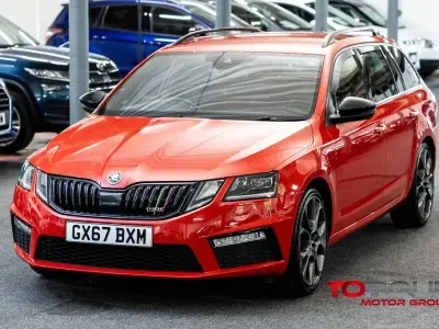 Begagnad Skoda Octavia vRS 2017 Röd Halvkombi