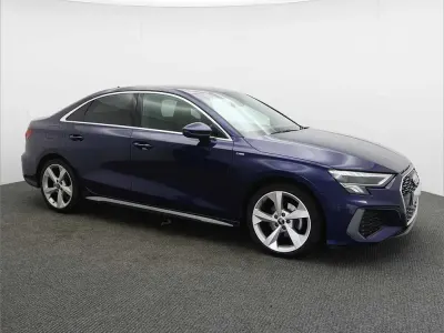 Usado Audi A3 S-Line 150 HP (110 kW) 2023 Azul Sedan