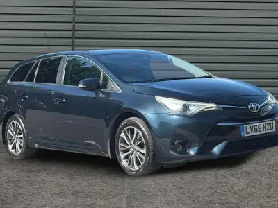 Used Toyota Avensis