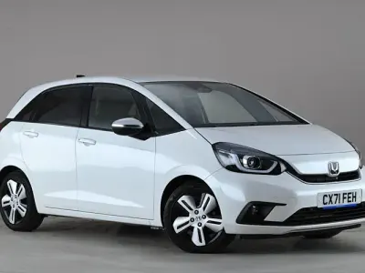 Used Honda Jazz Hybrid 109 HP (80 kW) 2021 White Hatchback