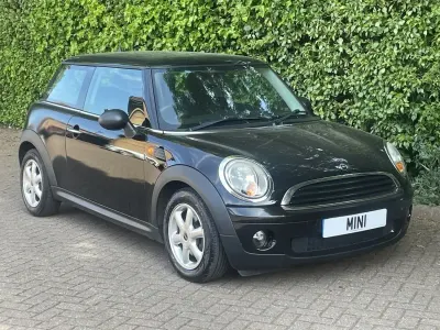 Begagnad Mini ONE Hatch 2009 Svart Halvkombi