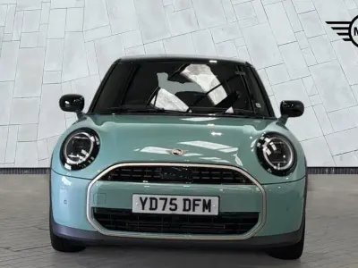 Used Mini Cooper Hatch 113 kW (154 HP) 2026 Green Hatchback