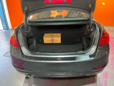 Begagnad BMW 320 Comfort Edition 184 HK (135 kW) 2012 Grå Sedan