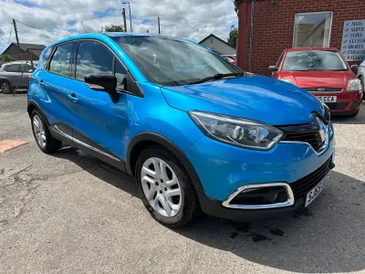 Used Renault Captur Dynamique 90 HP (66 kW) 2015 Blue SUV