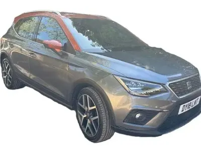 Begagnad Seat Arona XCELLENCE Lux 115 HK (84 kW) 2018 Grå SUV