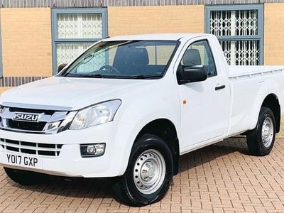 Used Isuzu D-Max 163 HP (119 kW) 2017 White Pickup