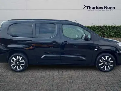 Used Vauxhall Combo Ultimate 100 kW (136 HP) 2025 Black MPV