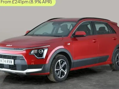 Usado Kia Niro 129 CV (94 kW) 2024 Rojo SUV
