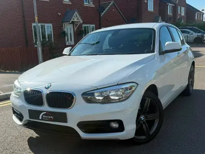 Used BMW 118 Sport Line 2017 White Hatchback