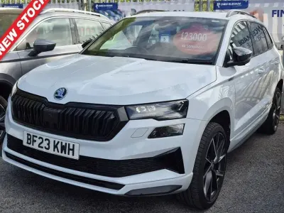 Used Skoda Karoq SportLine 150 HP (110 kW) 2023 White SUV