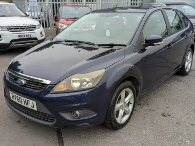 Used Ford Focus Zetec 110 HP (80 kW) 2010 Blue Hatchback