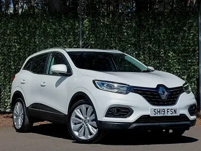 Usado Renault Kadjar Iconic 115 HP (84 kW) 2019 Branco SUV