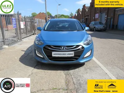 Second-hand Hyundai i30 Active 100 CP (73 kW) 2014 Albastru Hatchback