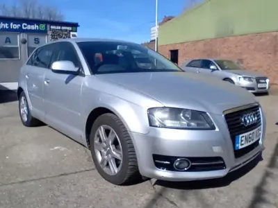 Begagnad Audi A3 2011 Silver Halvkombi