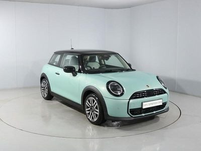 New Mini Cooper Hatch 113 kW (154 HP) 2025 Green Hatchback