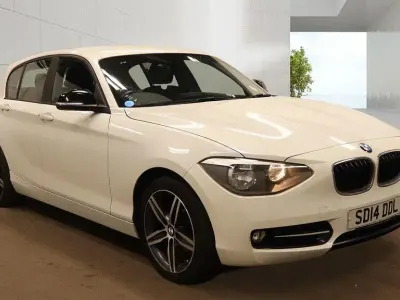 Used BMW 116 Sport Line 2014 White Hatchback