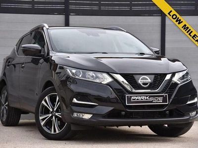 Used Nissan Qashqai N-Connecta 115 HP (84 kW) 2017 Black SUV