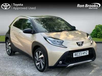 Used Toyota Aygo X 72 HP (52 kW) 2023 Beige SUV