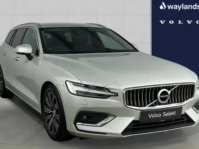 Used Volvo V60 Inscription 2022 Gold Estate