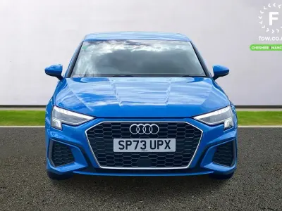 Używany Audi A3 S-Line 190 KM (139 kW) 2023 Niebieski Sedan/Limuzyna