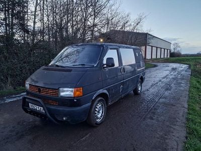 Used VW T4 2000 Red Van